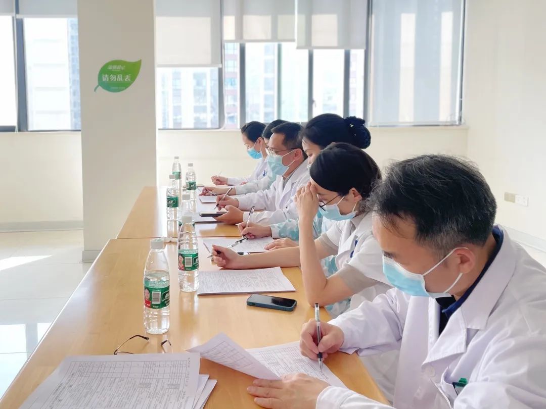 【高新資訊】以考促學，我院開展心臟復蘇操作考試